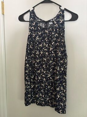 Old Navy Navy Floral Tank